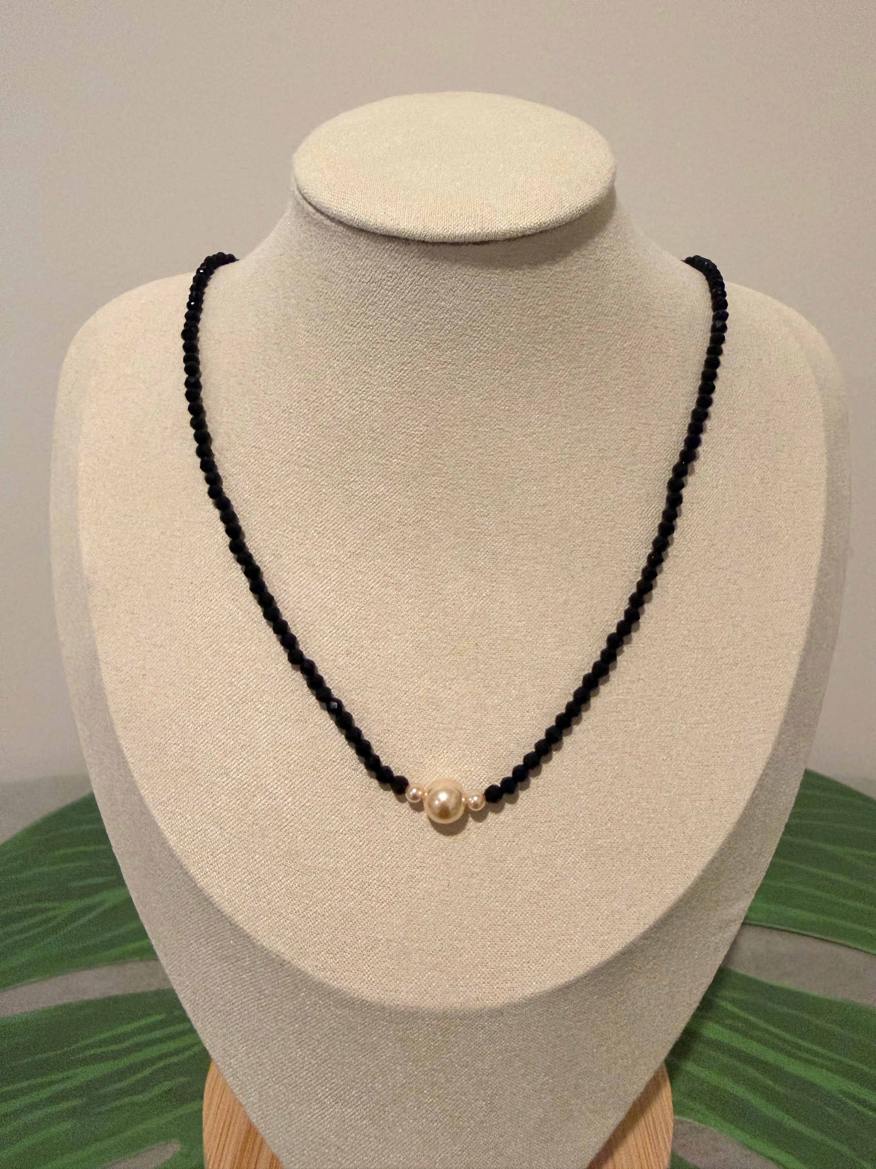 Single-layered Black CZ Beads neckpiece with pearl